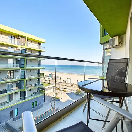 Elixir By Alz Apartment *